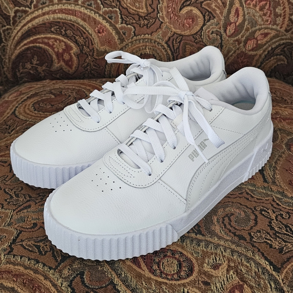 Puma Carina 2.0 Sneakers size 9.5 white Like New!